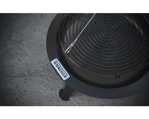 Sigla Tenneker pe un grătar cu grătar de grătar