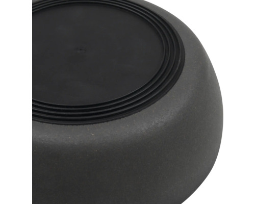 Ghiveci negru din plastic