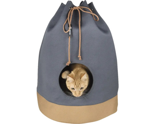 Pisică în peșteră pentru pisici cu tunel