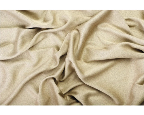 Material bej cu pliuri