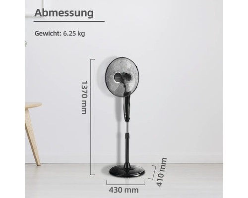 Imagine cu un ventilator de podea cu dimensiuni indicate
