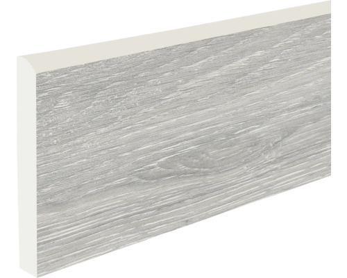 Plintă cu structură de lemn