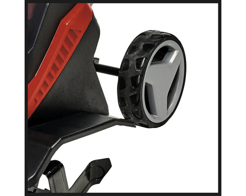 Vizualizare detaliată a unei mașini de tuns iarba cu roată