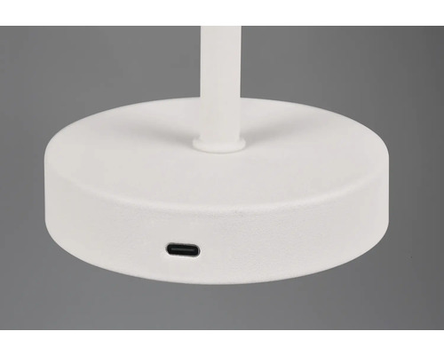 Prim-plan al bazei lămpii cu port USB-C