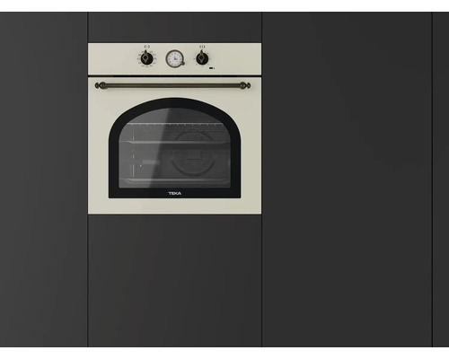 Cuptor Teka încorporat în dulapul de bucătărie