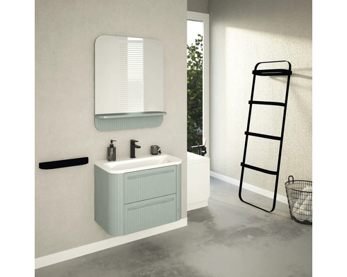 Baie cu lavoar, oglindă, suport pentru prosop și suport pentru prosoape