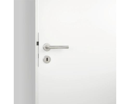 Ușă interioară albă cu mâner și încuietoare