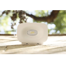 Lumină LED de exterior albă cu senzor de mișcare
