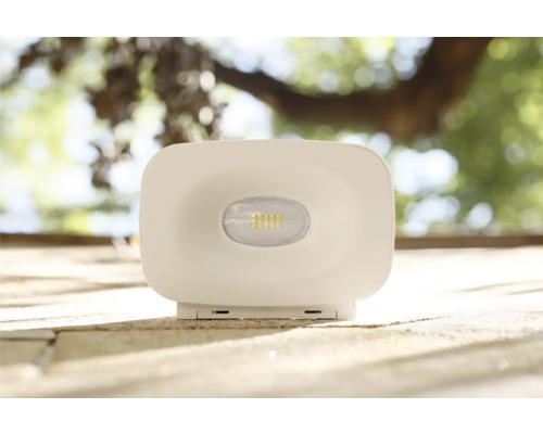 Lumină LED de exterior albă cu senzor de mișcare