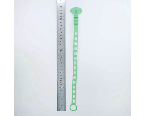 Colieră verde cu o scală de măsurare pentru măsurarea dimensiunii