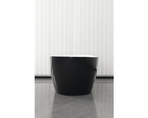 Cadă de baie independentă din acril sanitar în baie