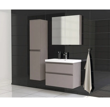 Set de baie modern, cu dulap de lavoar, dulap cu oglindă și dulap înalt pe fundal de faianță neagră