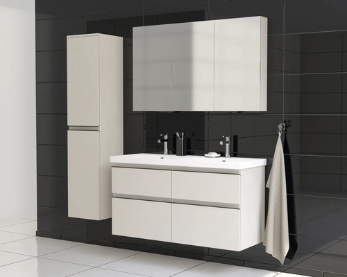 Set de baie modern cu lavoar, dulap cu oglindă și dulap înalt