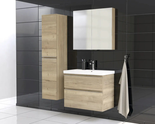 Baie cu dulap sub lavoar, dulap cu oglindă și dulap înalt