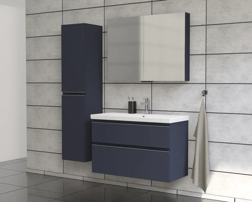 Baie cu dulap inferior pentru lavoar, dulap cu oglindă și dulap înalt