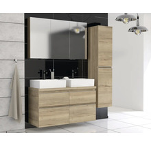 Set de baie modern cu lavoar dublu, dulap cu oglindă și dulap înalt cu aspect de lemn.