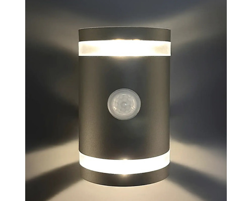 Lampa de perete cu senzor de mișcare