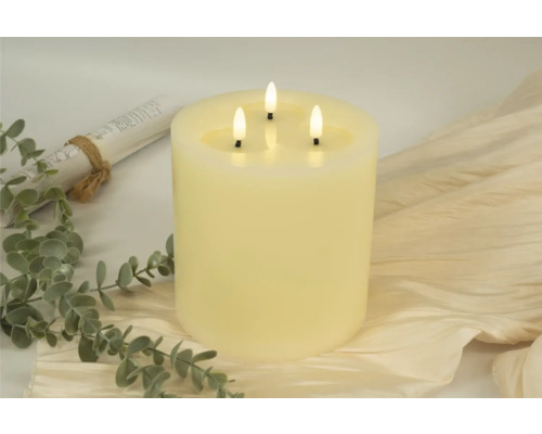 Lumânare decorativă cu LED cu trei flăcări pentru interior