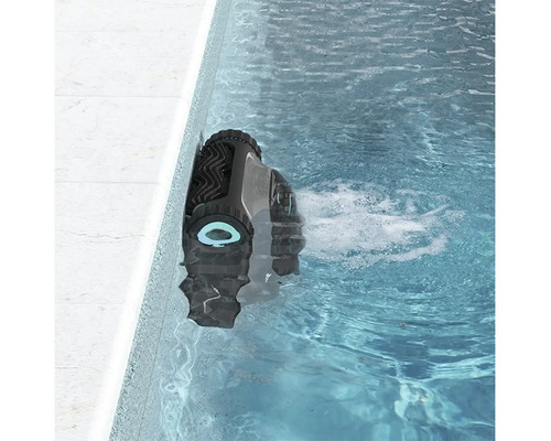 Robot de curățare a piscinei în piscină