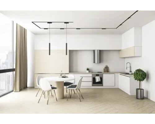 Bucătărie luminoasă cu masă și iluminat modern