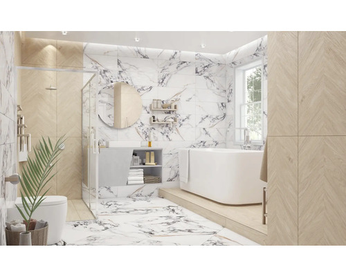 Baie luminoasă cu duș, cadă, chiuvetă și faianță de marmură