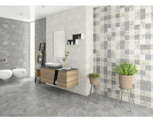 Baie cu chiuvetă, toaletă, bideu și gresie