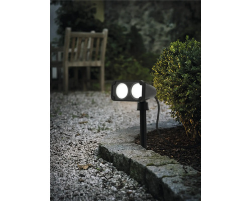 Reflector de grădină pentru iluminarea spațiilor exterioare