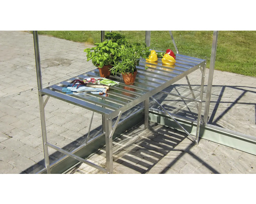 Masa de seră din metal cu plante și legume