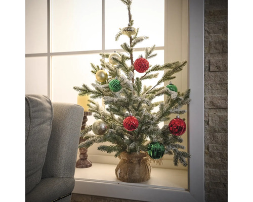 Set globuri Crăciun plastic Ø 7 cm mix 30 buc. Brad artificial de Crăciun decorat pe pervazul ferestrei