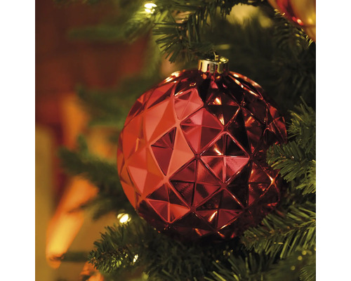 Glob de Crăciun roșu cu model geometric în bradul de Crăciun