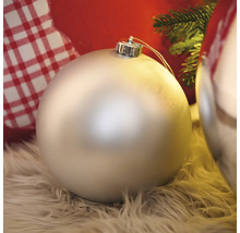 Glob de Crăciun pe un covor