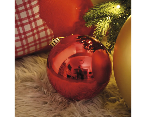 Decorațiuni decorative de Crăciun cu glob de pom pe covor