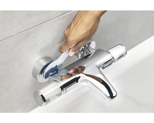 Robinetul este montat cu o unealtă