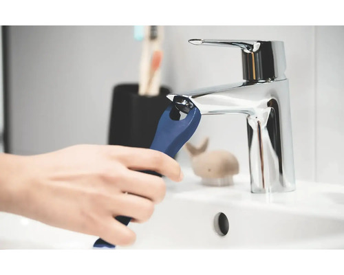 Instalarea unui robinet cu o cheie