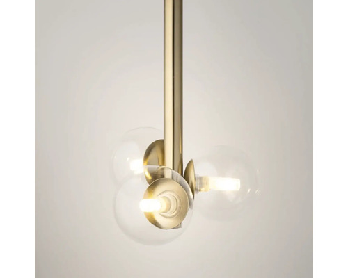 Lampa suspendată cu trei abajururi din sticlă și structură metalică