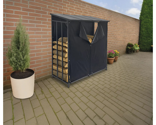 Raft de depozitare a lemnelor cu husă pentru depozitarea exterioară a lemnului de foc.