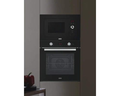 Cuptor încorporabil Franke negru cu cuptor cu microunde într-un corp de bucătărie