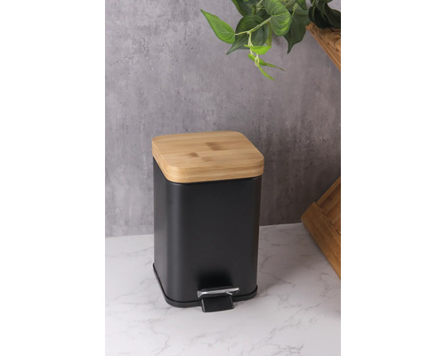 Coș de gunoi cu pedală și capac din bambus
