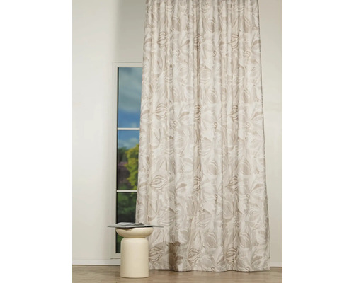 Cortină decorativă cu model de plante la fereastră