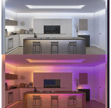 Bucătărie modernă cu iluminare LED în diferite culori