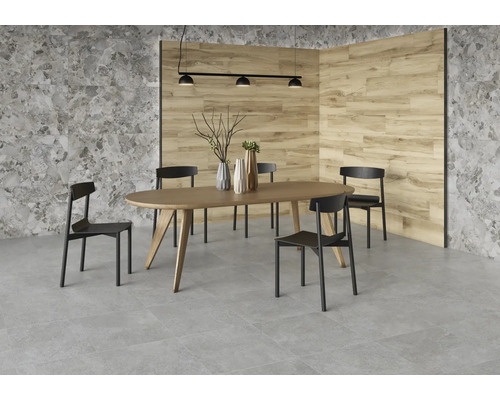 Sufragerie cu masă de sufragerie, scaune și plăci de perete cu aspect de piatră și aspect de lemn