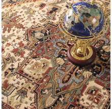 Covor decorativ cu model ornamental și glob