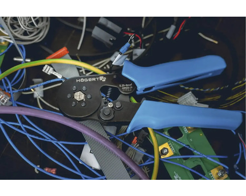 Clește de sertizat Högert între cabluri