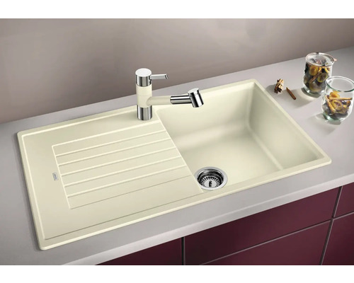 Chiuvetă de bucătărie bej cu picurător și robinet