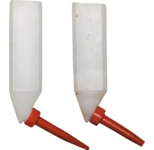 Două sticle de băut pentru animale mici