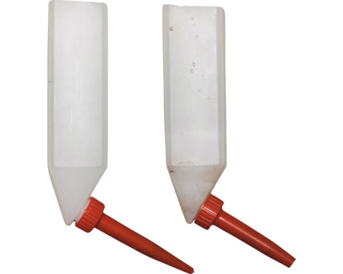 Două sticle de băut pentru animale mici