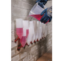 Adăpător cu lichid este umplut