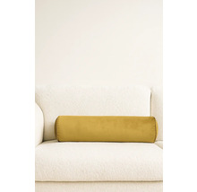 Pernă cilindrică galbenă pe o canapea