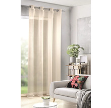 Scenă cu perdea transparentă cu inele