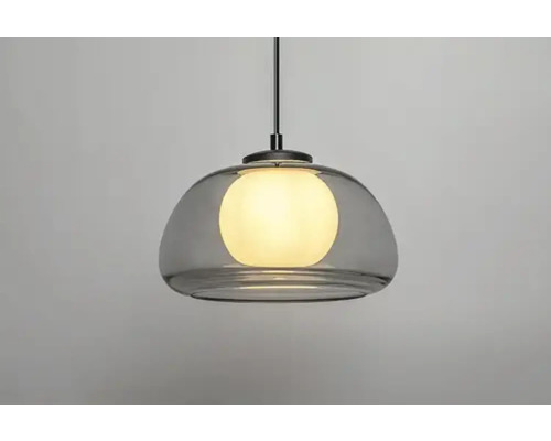 Lumină suspendată cu abajur din sticlă gri și bec rotund